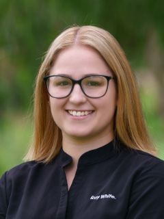 Grace Olsson - Real Estate Agent