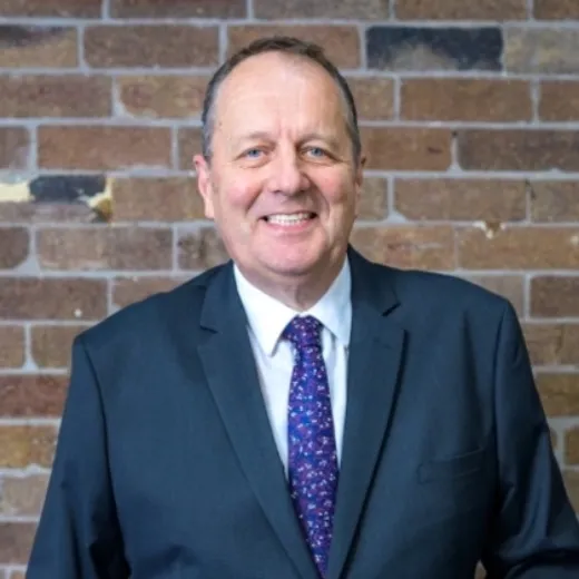 Greg Davis - Real Estate Agent at Raine & Horne Bexley/Beverly Hills