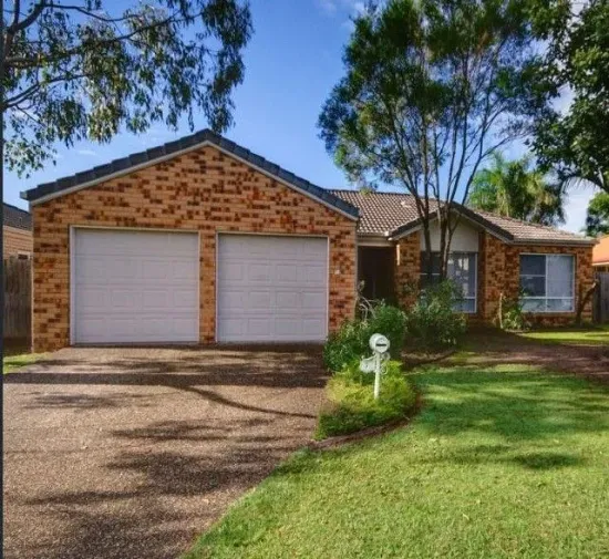 Effortless Single-Level Living in a Quiet Cul-De-Sac
