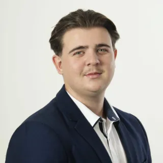 Cooper Greenwood - Real Estate Agent