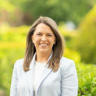 Katrina Burgers - Real Estate Agent