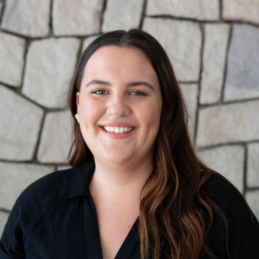 Ashlee Robinson - Real Estate Agent at Ray White - Port Douglas