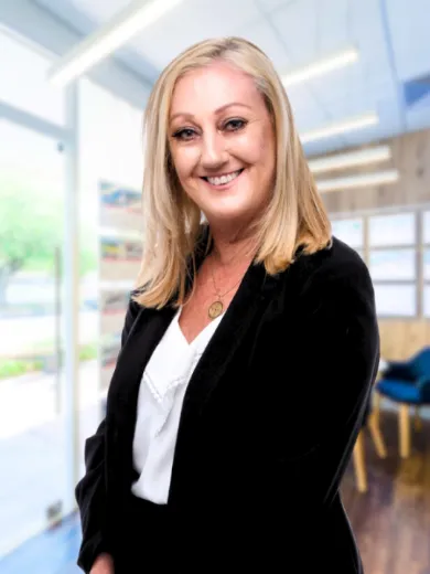 Liz Andrews - Real Estate Agent at Hillsea Real Estate - Helensvale