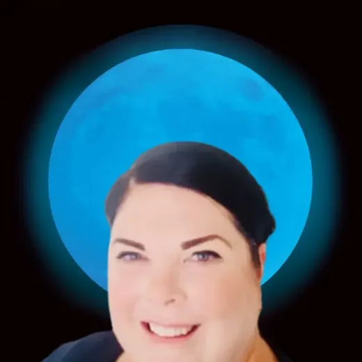 Michelle Laraghy - Real Estate Agent at Blue Moon Property - Queensland