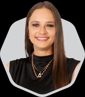 Coral Young - Real Estate Agent
