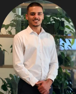 Zaia  Zumaya - Real Estate Agent