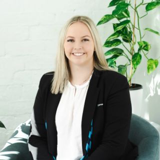 Olivia Ryan - Real Estate Agent