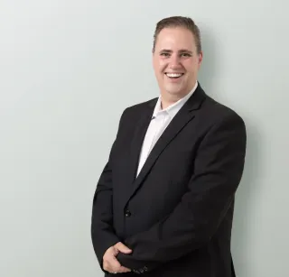 Lee Vanstone - Real Estate Agent