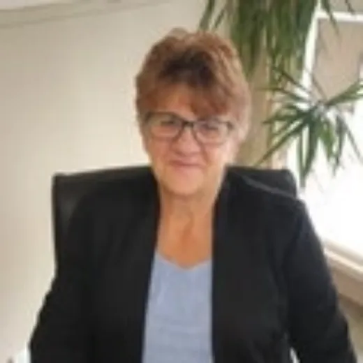 Sharon  Ingster - Real Estate Agent at Ben Bate Real Estate - NAROOMA