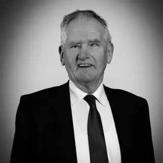 Robert Potts - Real Estate Agent