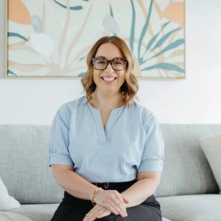 Donna Butt - Real Estate Agent
