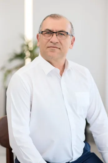 Halil Okur - Real Estate Agent at Barry Plant - Glenroy