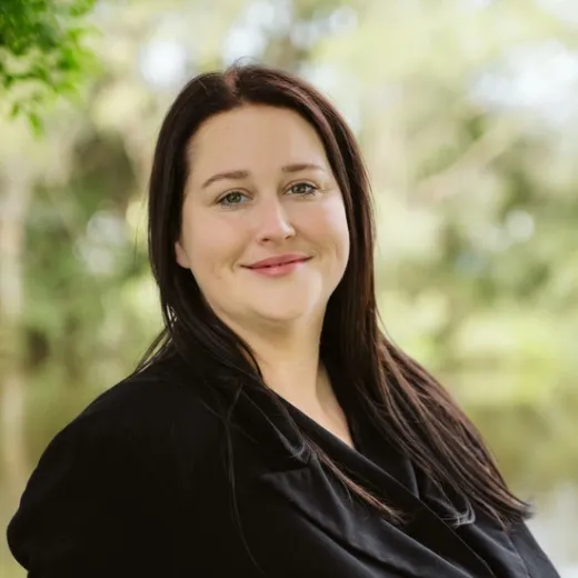 Hannah Munro - Real Estate Agent at Professionals South West - Dunsborough