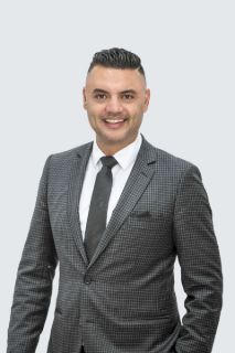 Harry  Banga - Real Estate Agent