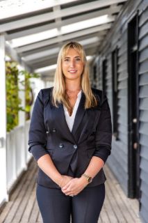 Hayley Banks - Real Estate Agent