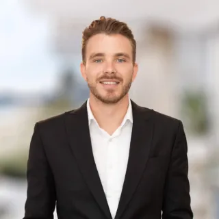 Nathan Simon - Real Estate Agent
