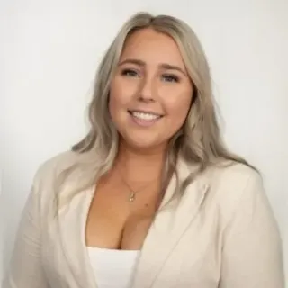 Heidi Kennett - Real Estate Agent