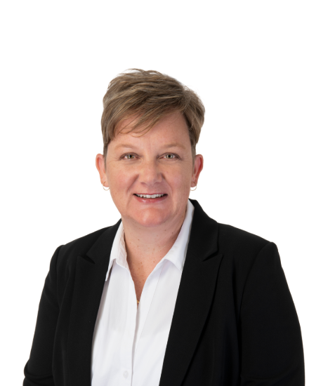 Louise Matthews - Real Estate Agent at Kevin Green Real Estate - Mandurah