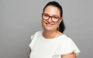 Hollie Stegeman - Real Estate Agent