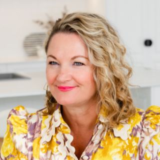 Holly Bowden - Real Estate Agent