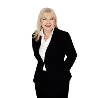 Honi Benson - Real Estate Agent
