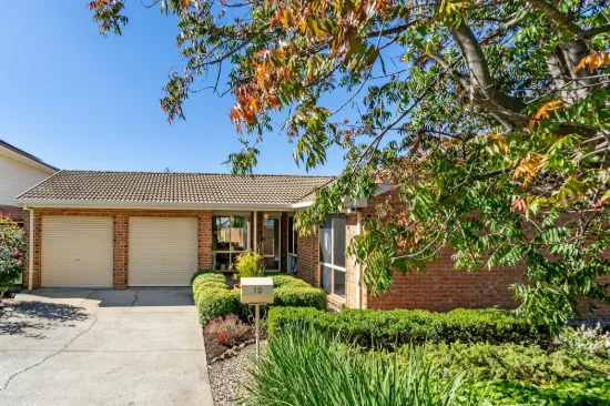 1/10 Kingscote Crescent, Bonython, ACT 2905