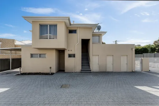 1/10 Peppering Way, Westminster, WA 6061
