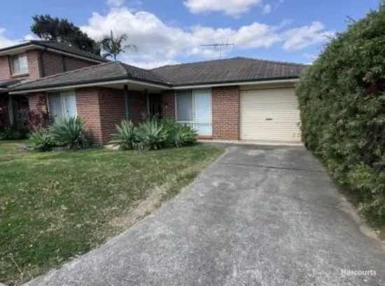 1/101 Hurricane Drive, Raby, NSW 2566