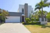 1/11 Grasslands Crescent, Reedy Creek, Qld 4227