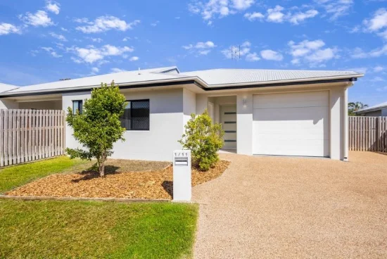 1/11 Josephine Cr, Rasmussen, Qld 4815