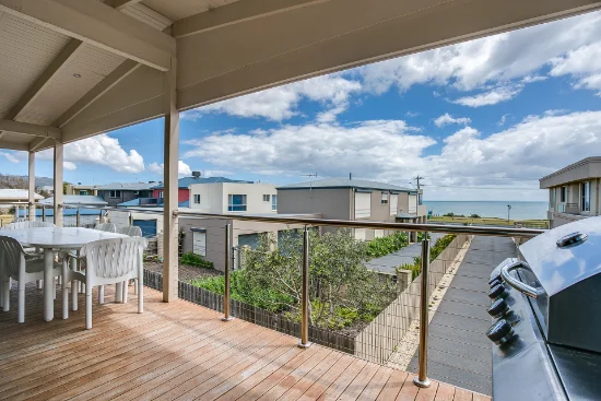 1/133 Marine Drive, Safety Beach, Vic 3936
