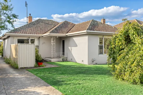 1/1338 Gregory Street, Lake Wendouree, Vic 3350
