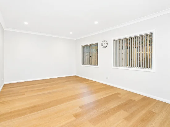 1/13a Old Kent Road, Greenacre, NSW 2190