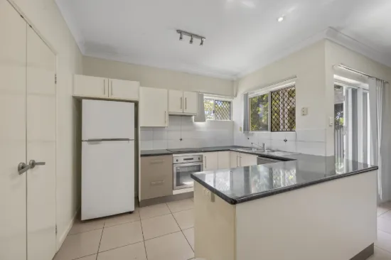 1/144 Queens Road, Hermit Park, Qld 4812