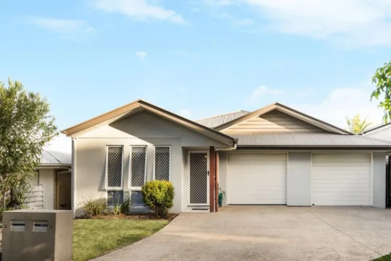 1/16 Fairy Wren Cct, Dakabin, Qld 4503 - For Rent