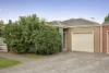 1/17 Crestmont Drive, Melton South, Vic 3338