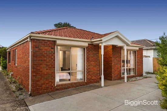 1/17 Sarton Road, Clayton, Vic 3168