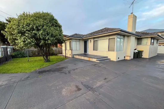 1/18 Maple Crescent, Bell Park, Vic 3215