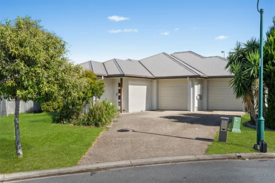 1 & 2/19 Poole Court, Caboolture, Qld 4510