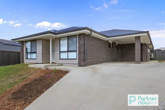 1+ 2/27 Evesham Circuit, Tamworth, NSW 2340