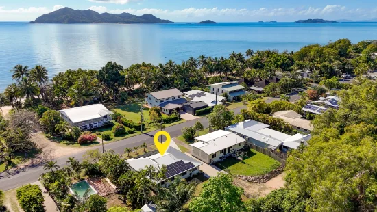 1 & 2/39 Reid Road, Wongaling Beach, Qld 4852