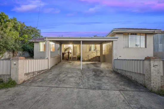 1 & 2/40 Ford Street, Eureka, Vic 3350