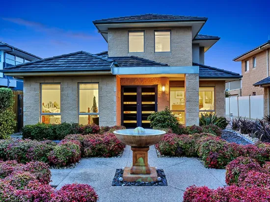1/201 Queen Street, Altona, Vic 3018