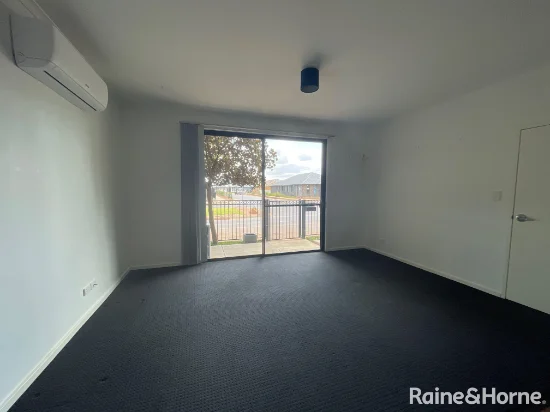 1/236 Newton Boulevard, Munno Para, SA 5115