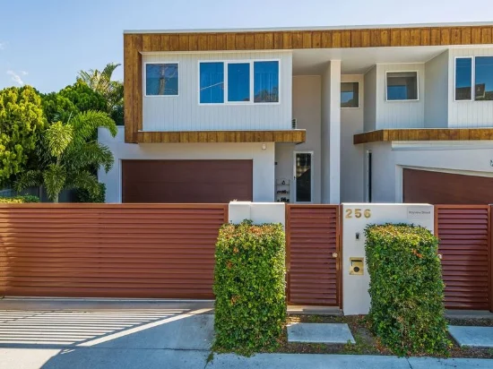 1/256 Bayview Street, Hollywell, Qld 4216