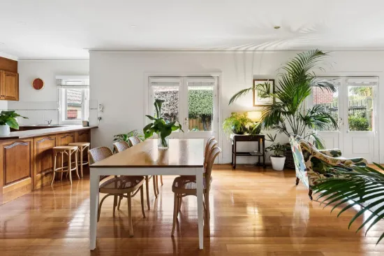 1/28 Orchard Crescent, Mont Albert North, Vic 3129