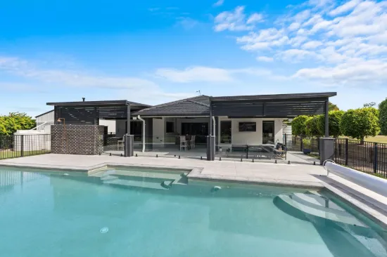 1-3 Mecklem Court, Ningi, Qld 4511