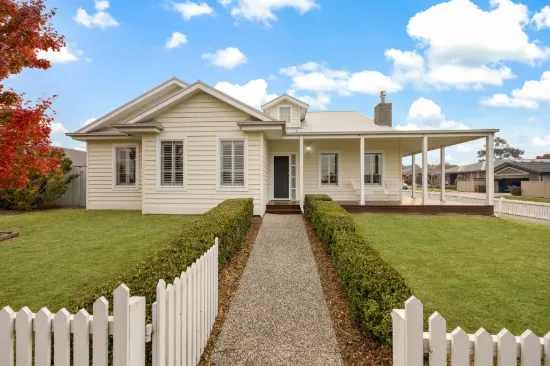 1-3 Vancleve Crescent, Gisborne, Vic 3437