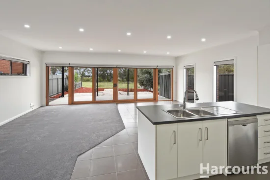 1/30 Mardon Drive, Horsham, Vic 3400 - For Sale
