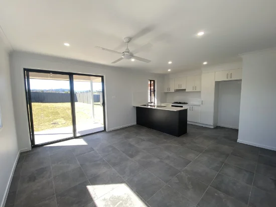 1/38 Cliffdale Place, Kootingal, NSW 2352